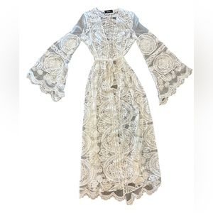 NWT Akira Cream Lace Cardigan Coverup Size M